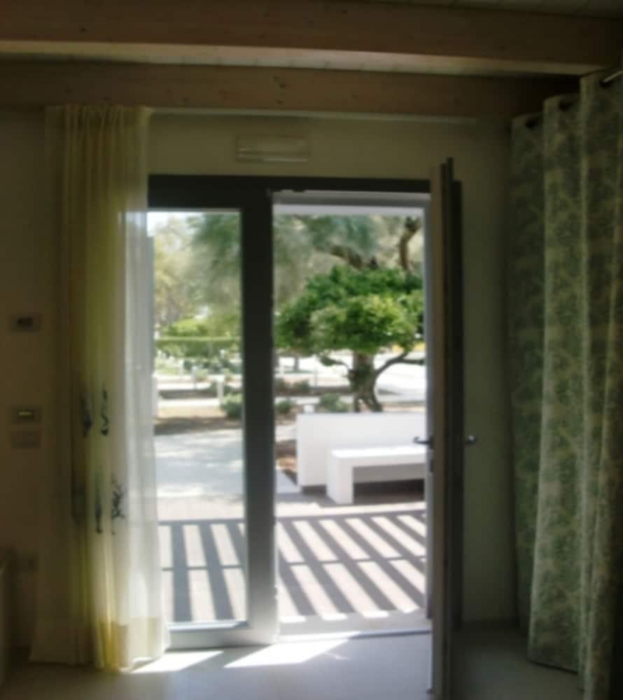 Baia Sangiorgio Hotel & Beach Club Bari Exterior foto