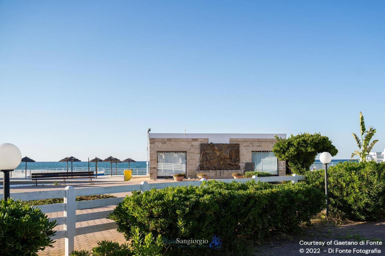 Baia Sangiorgio Hotel & Beach Club Bari Exterior foto